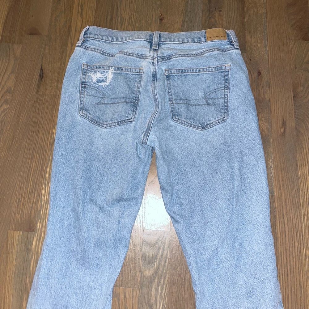 American Eagle Outfitters Light Blue Distressed Boyfriend Jeans - Picture 8 of 9